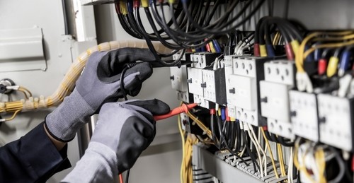Electrical Worker